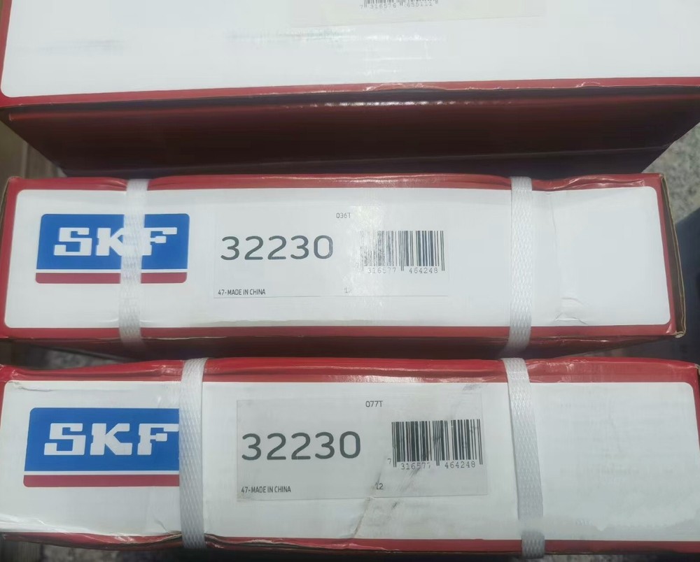 NEW SKF 32230 tapered roller bearing 1PCS #NN
