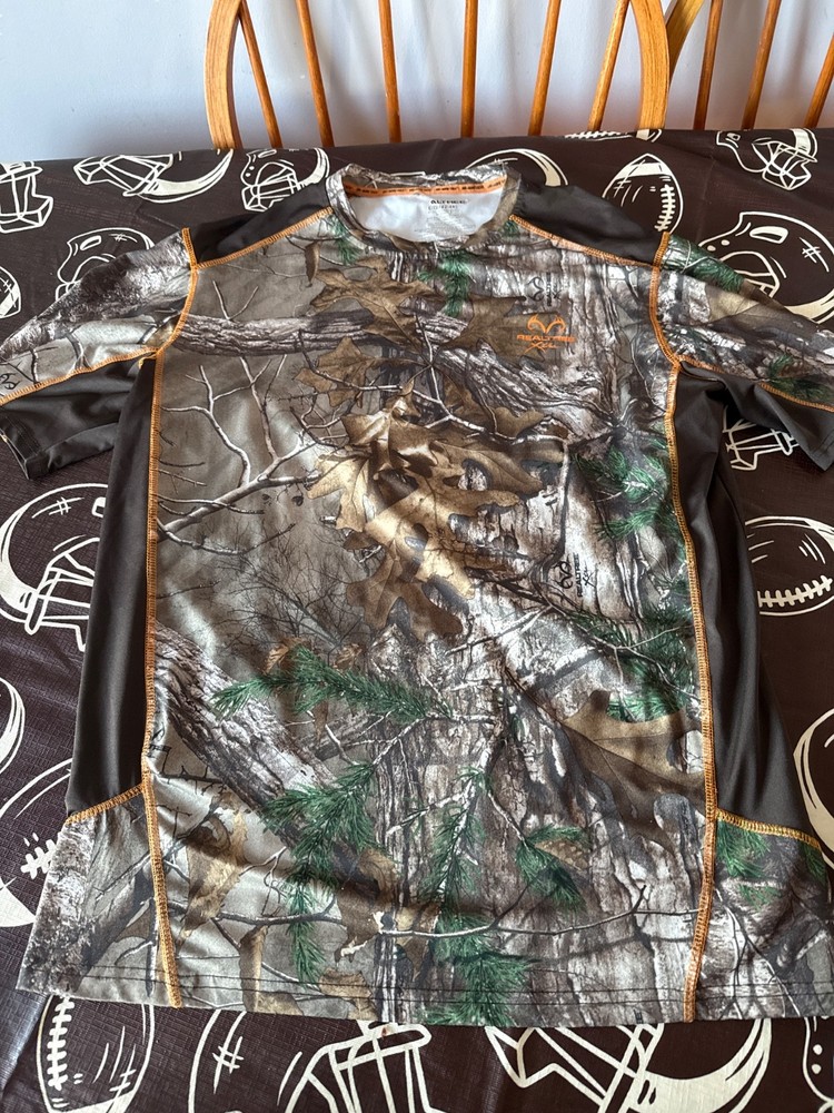realtree camo tshirt mens size lg