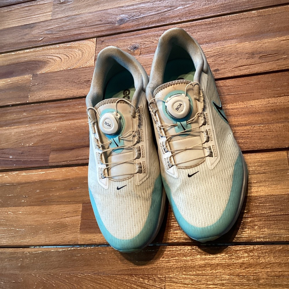 Really Nice BOA Nike Golf Shoes used less than one season size 10 US men’s