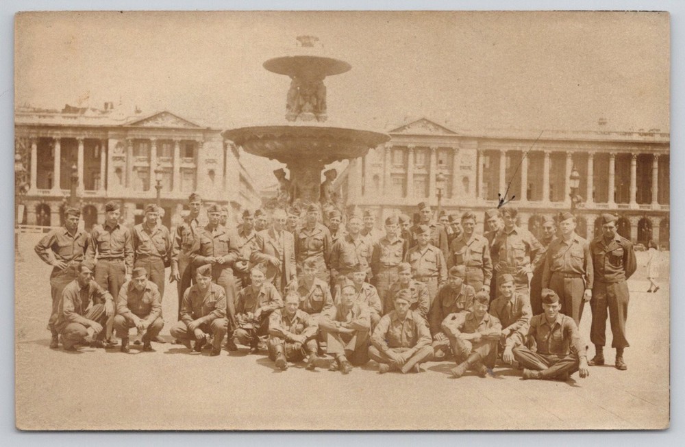 WWII RPPC American Soldiers Place de la Concorde Paris France Fountain