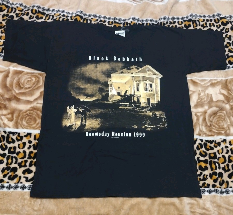 Vintage 1999 Black Sabbath Doomsday Reunion TShirt XL