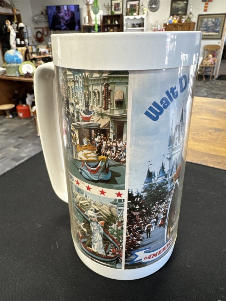 1976 Walt Disney World America On Parade Thermo-serv Plastic 6.5” Mug