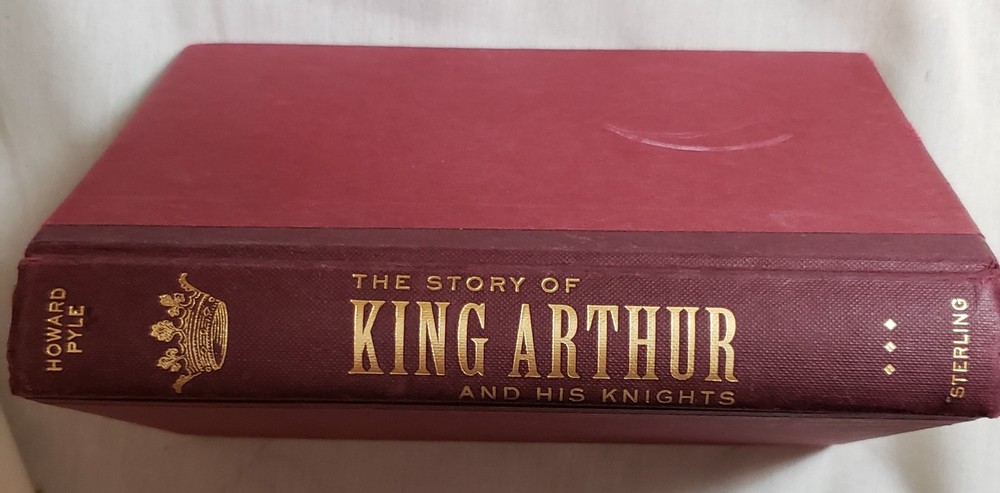 The Story of King Arthur and His Knights by Howard Pyle HC 2005 p301 Illus