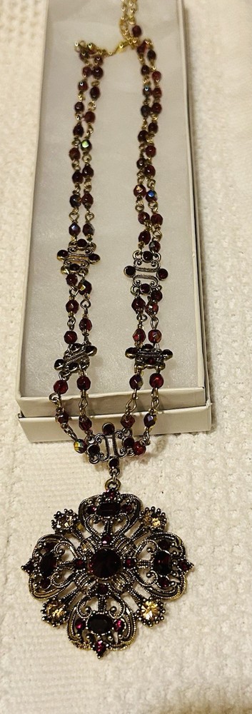 Vintage Avon Festoon Maltese Cross  Ruby Red Victorian Necklace 15.5”-18”