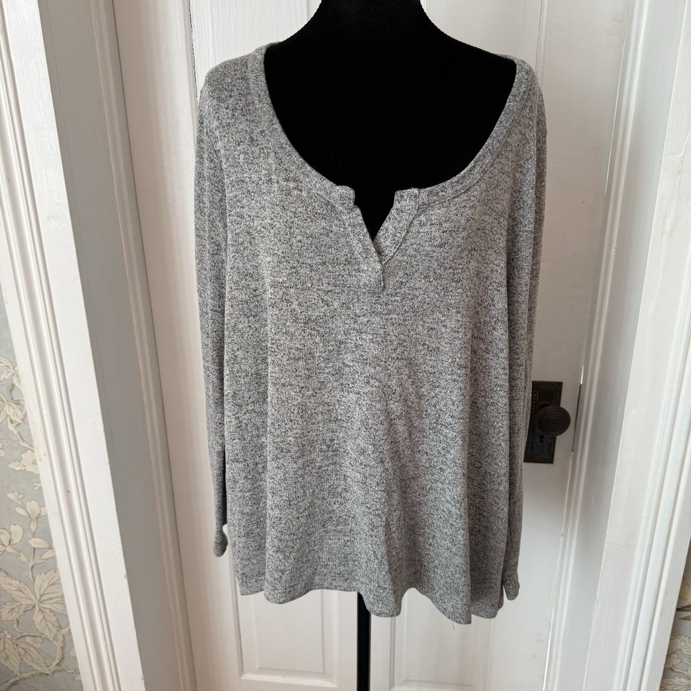 Soft Surroundings Gray Heathered Knit Tunic Top V-Neck Notch 3/4 Sleeve L