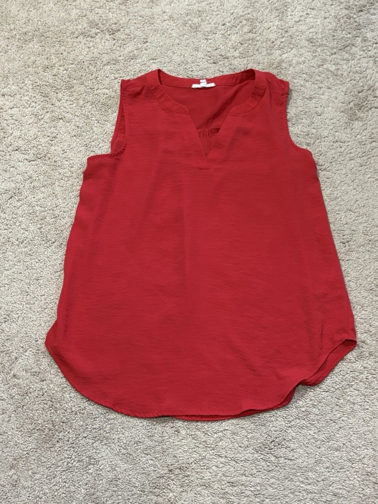 Maurices Womens Shirt Size Medium Red Lightweight Flowy Classic Dressy