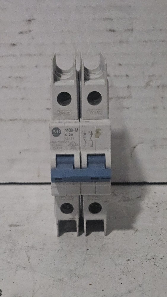 Allen-Bradley 1489-M C2A 2 Pole Circuit Breaker 1489-M2-C020 Ser D 20A