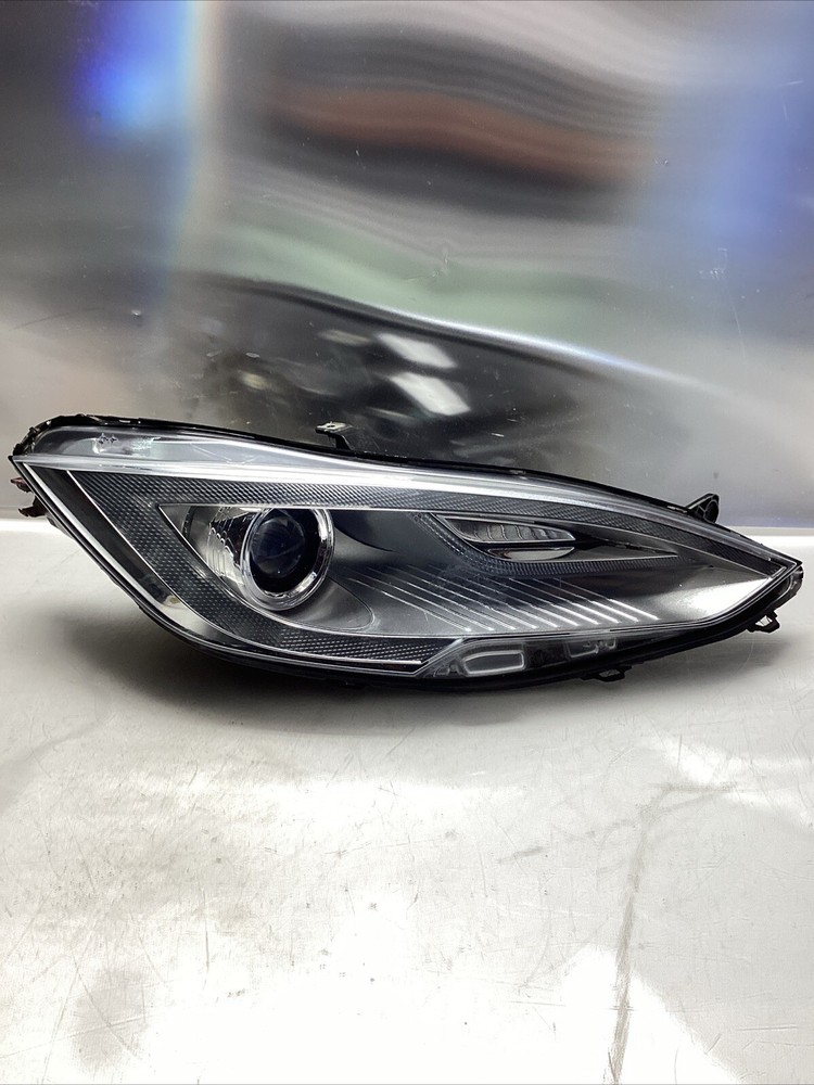 2012-2016 Tesla Model S Right Xenon Headlight OEM 6005907-00-D Replacement