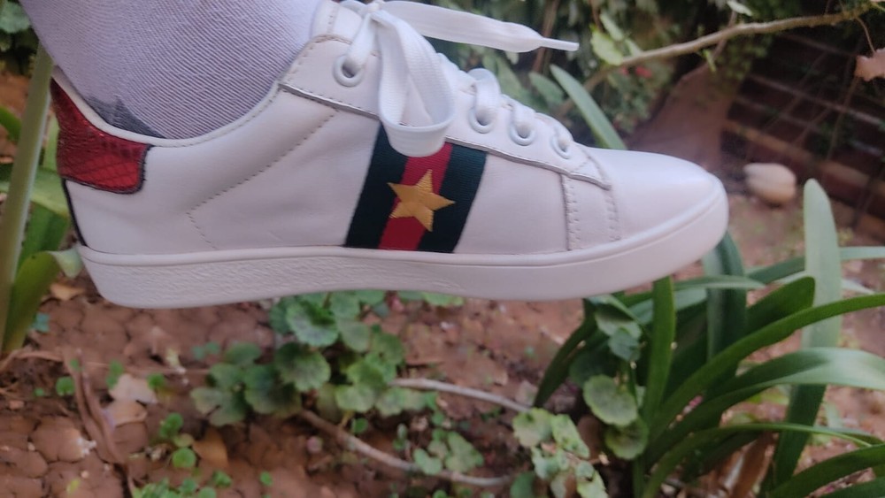 Original Gucci Ace Bee Sneakers leather unisex white Italygreat conditio size7.5