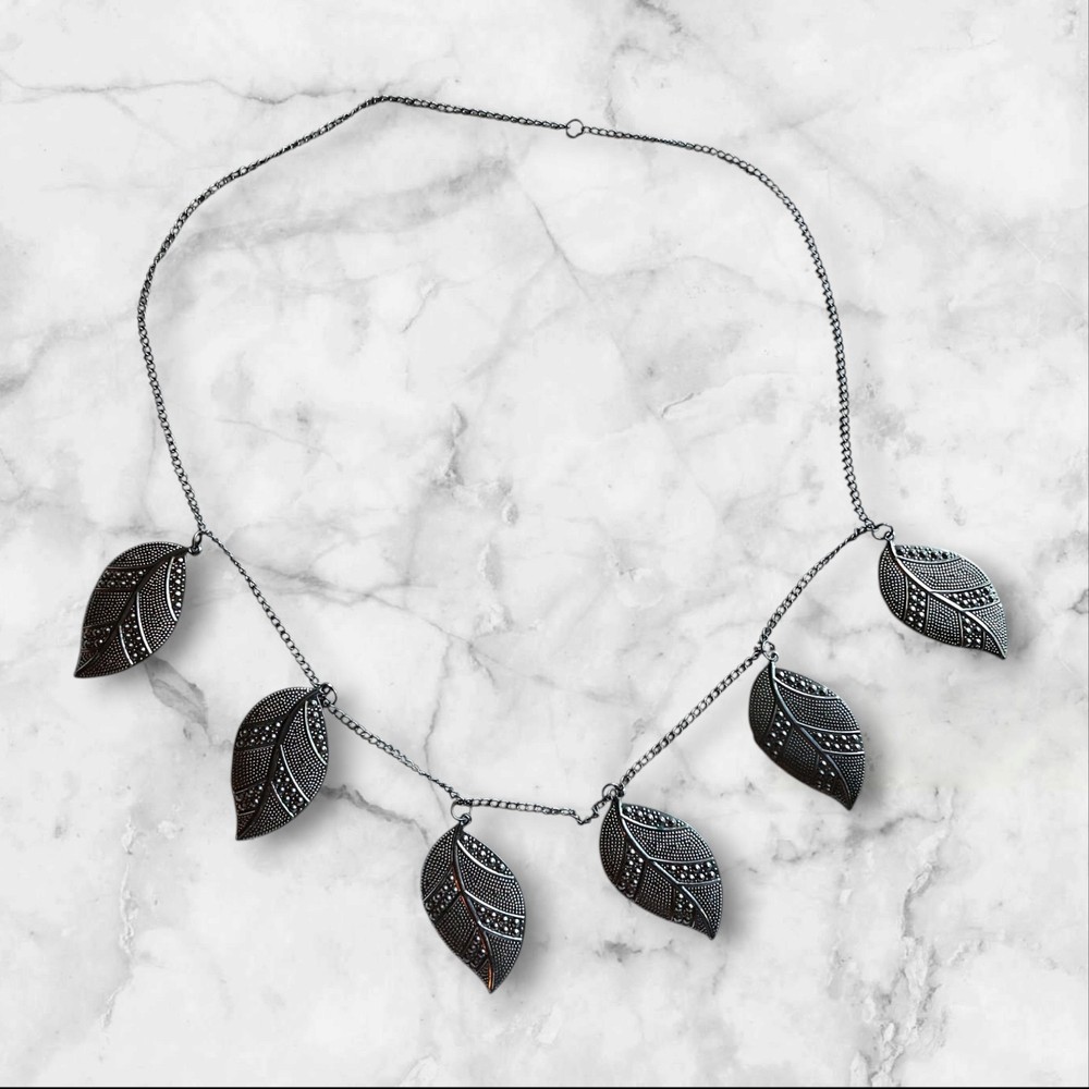 Vintage Leaf Bib Silver Tone Statement Necklace Sheik Boho