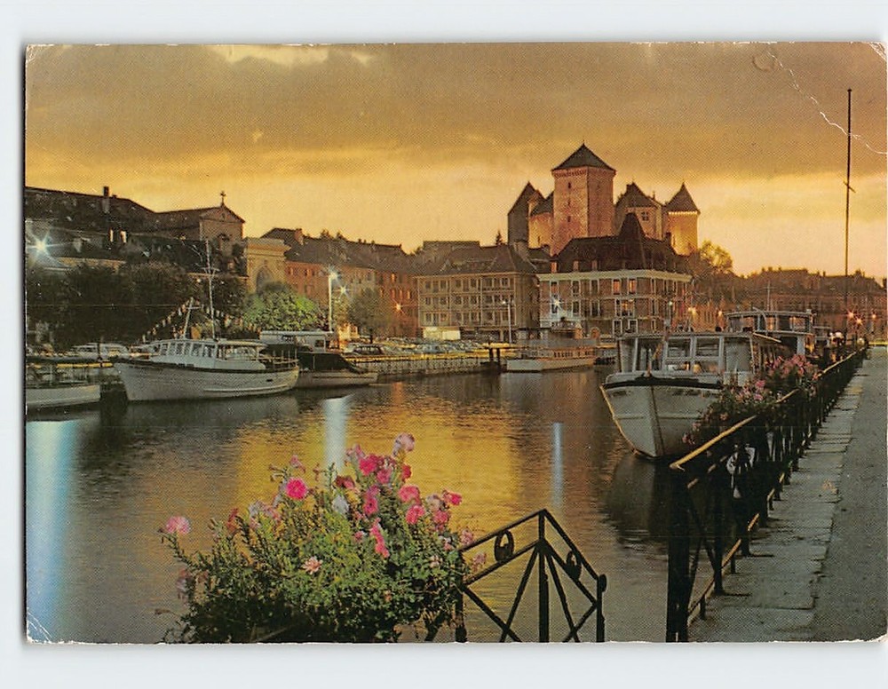 Postcard A view of Annecy's port and the Château France