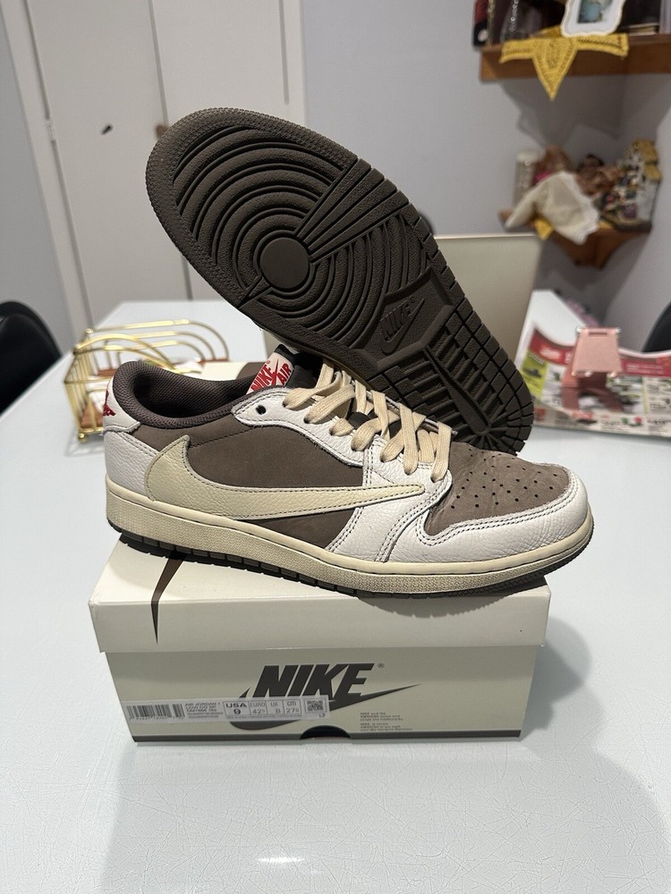 Air Jordan 1 Low OG x Travis Scott Reverse Mocha Size 9