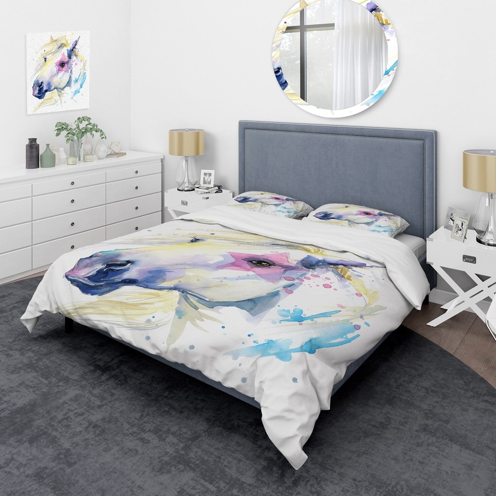 Designart 'Horse Illustration with Splash' Modern &