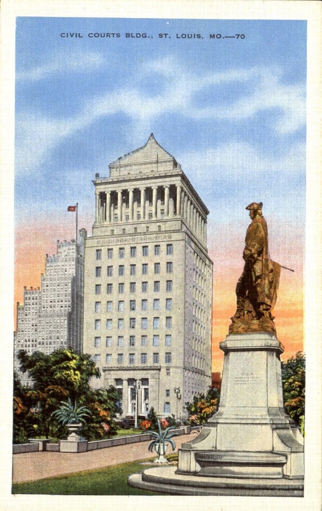 Civil Courts Building St. Louis Missouri MO statue 1930s