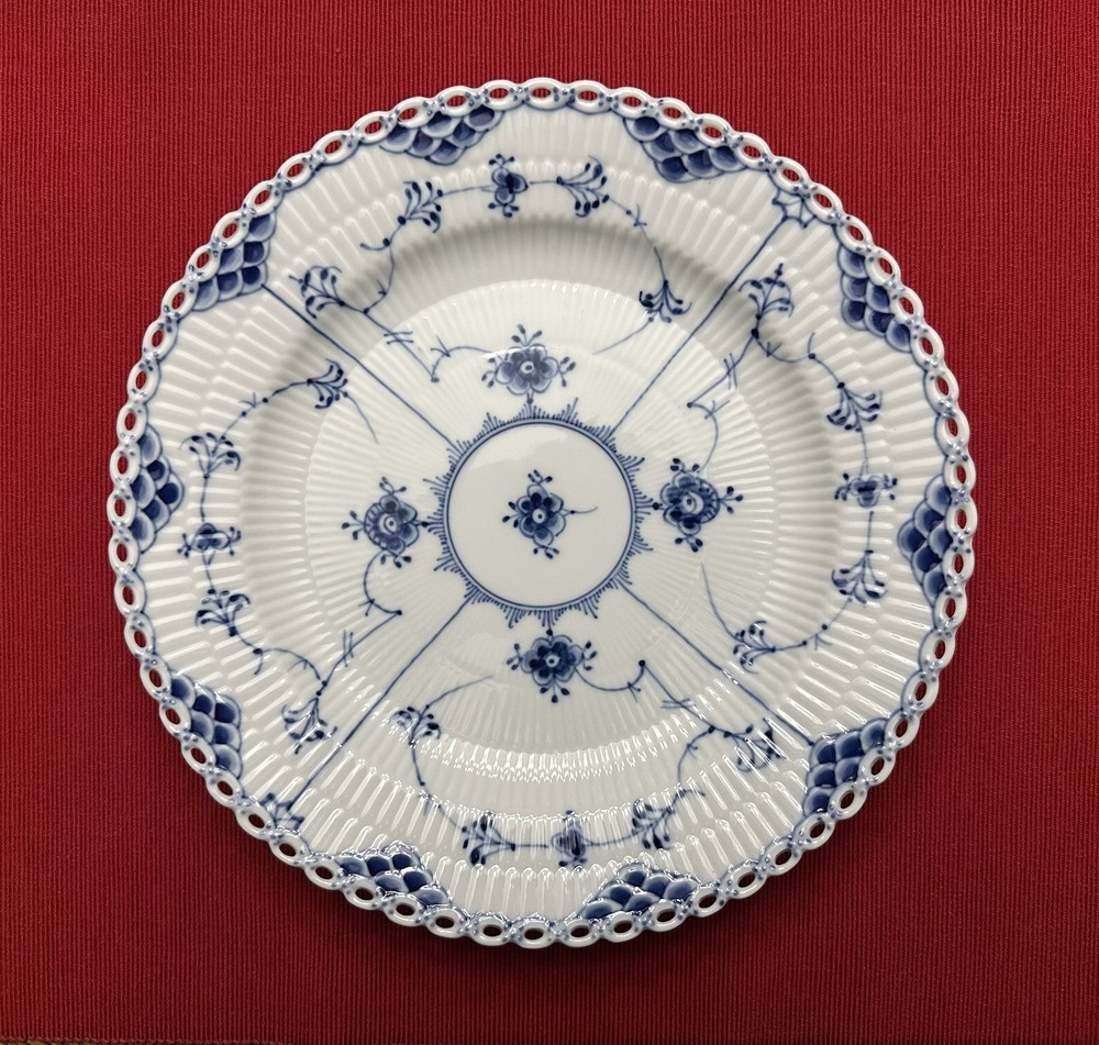Vintage Royal Copenhagen Blue Flute Full Lace Dinner Plate #1084
