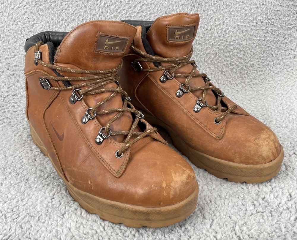 Nike ACG Mens Air High Top Hiking Boots Light Brown Leather Gorpcore Style