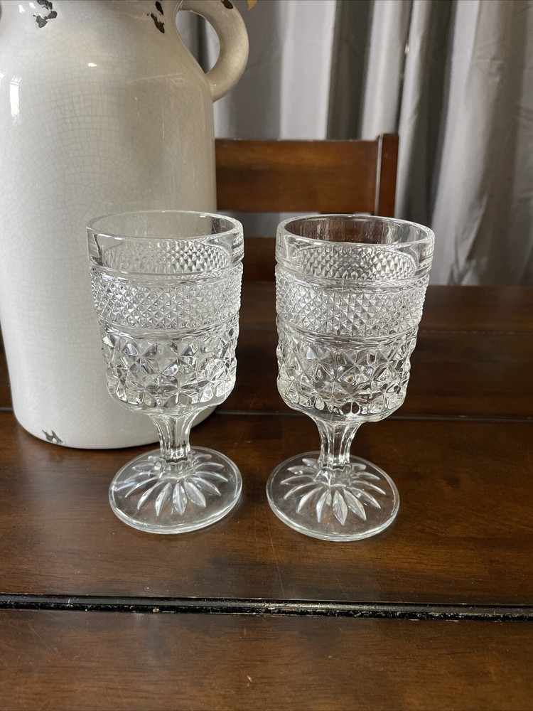 Anchor Hocking Wexford Footed Wine Glasses 6 oz Glasses 5 1/2” Tall Vintage