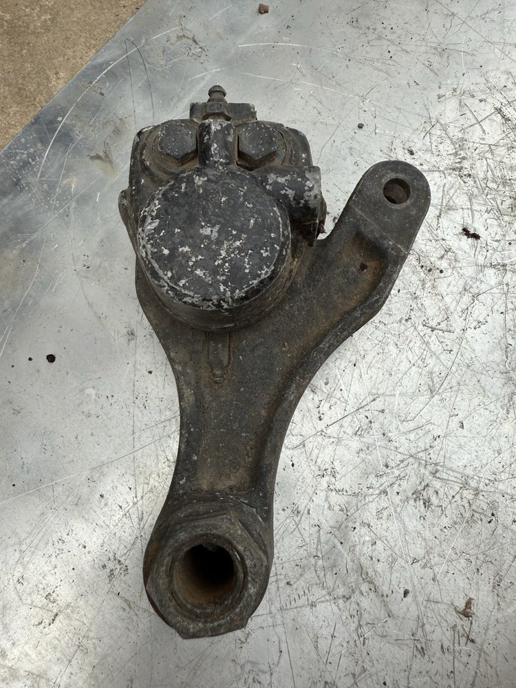 Kawasaki Z750 Z 750 Brake Caliper Calliper Lines Bracket OEM Genuine Mount