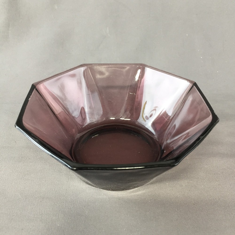 Vintage Hazel Atlas Moroccan Amethyst Small Fruit Dessert Bowl - 4 3/4