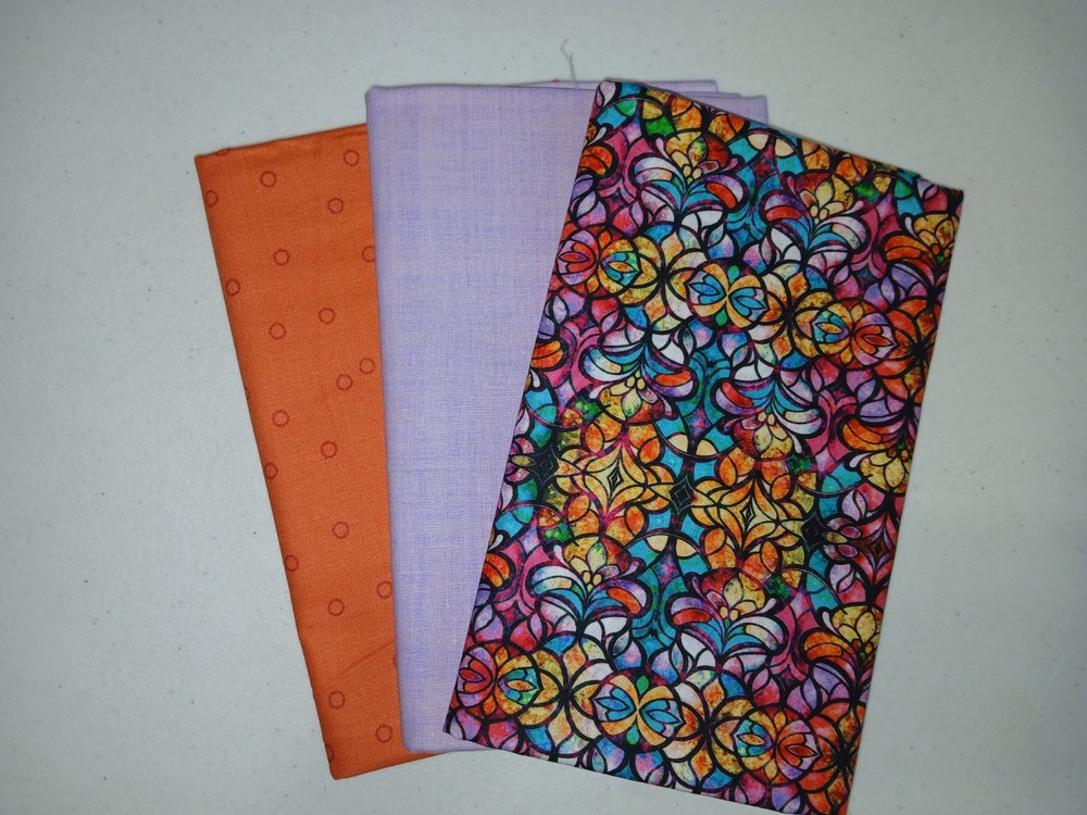 Lot 3 yard Focus Light Dark name brand cotton spring on trend Fabric Cafe look