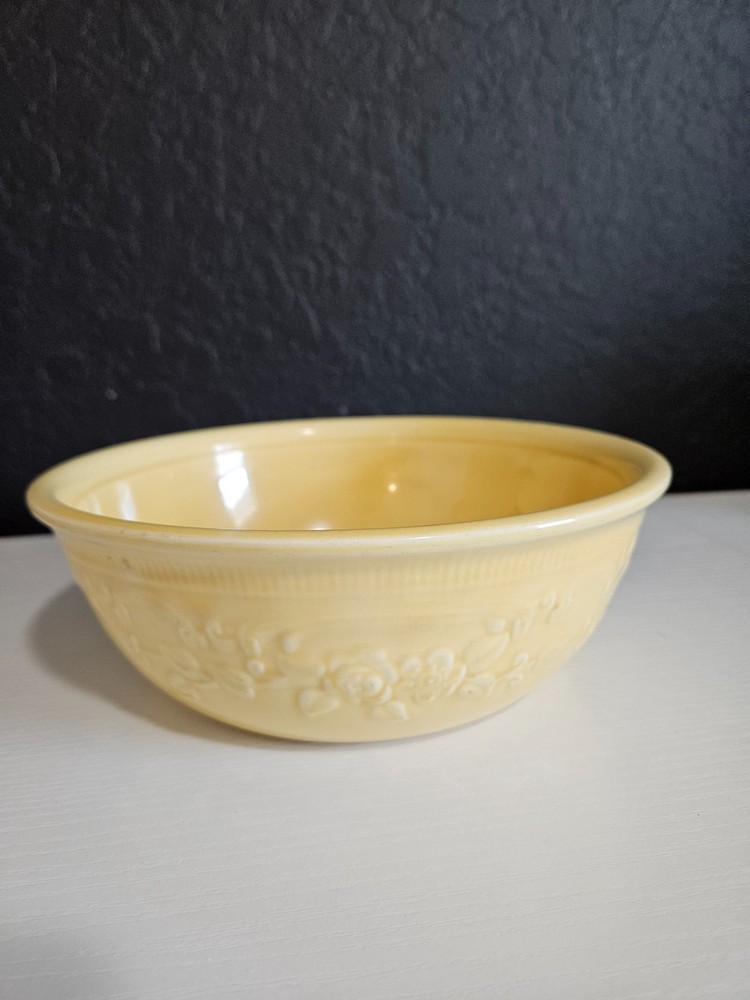 Vintage Yellow Oven Serve Round Casserole Bowl USA 8 1/2