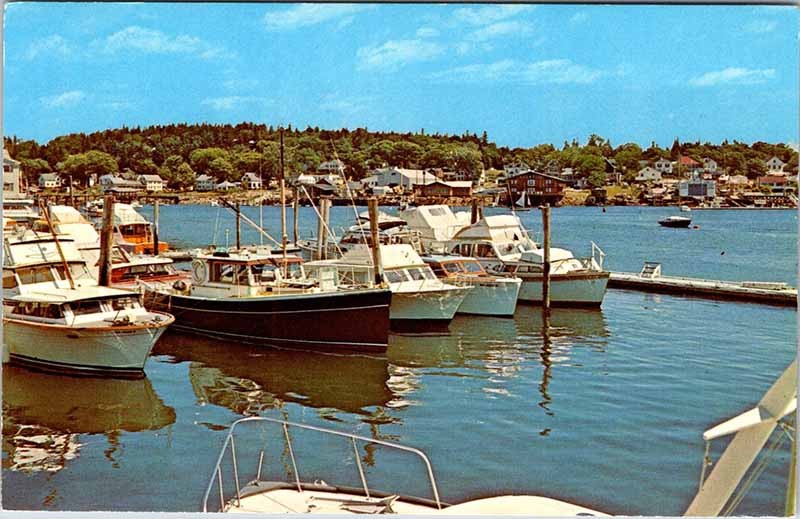 Postcard BOAT SCENE Boothbay Harbor Maine ME m/09 AL5441