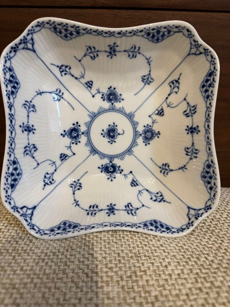 Royal Copenhagen Fluted Half Lace Ball Plate 21cm Used