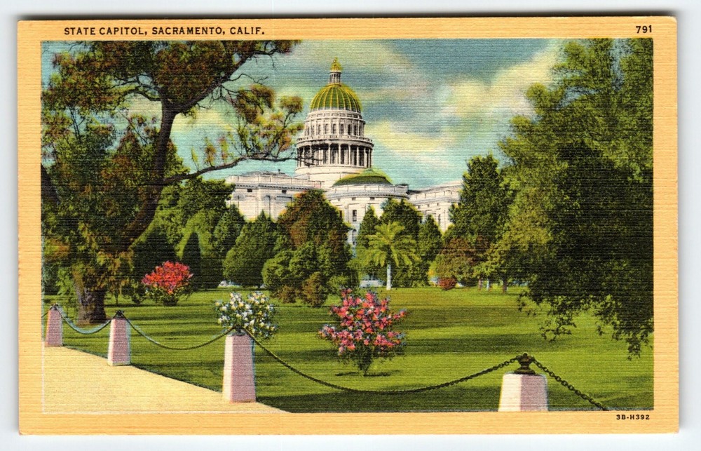 State Capitol Building Sacramento California Postcard Linen Vintage Unused