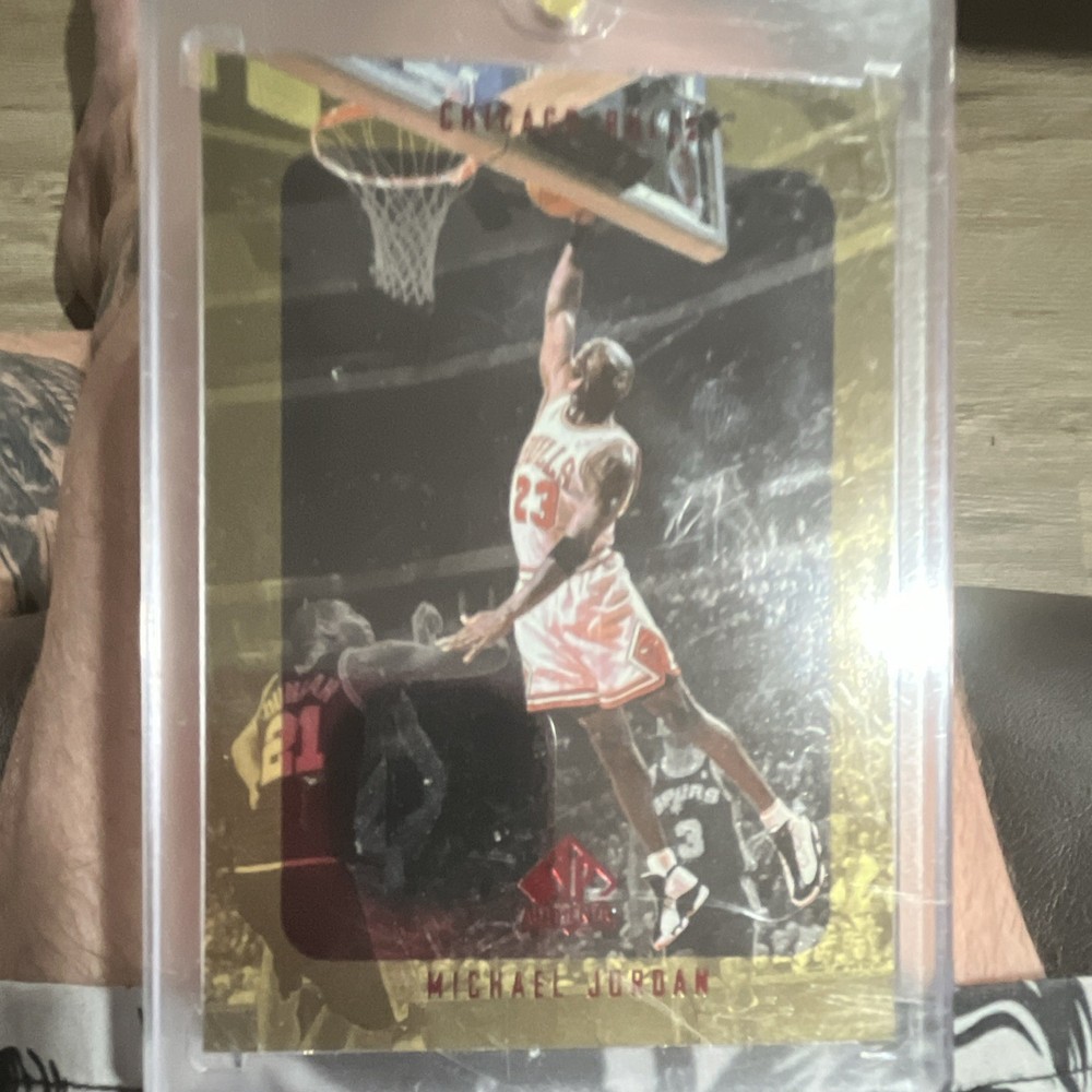 Upper Deck Michael Jordan Chicago Bulls #23-C Basketball NBA Hologram Card
