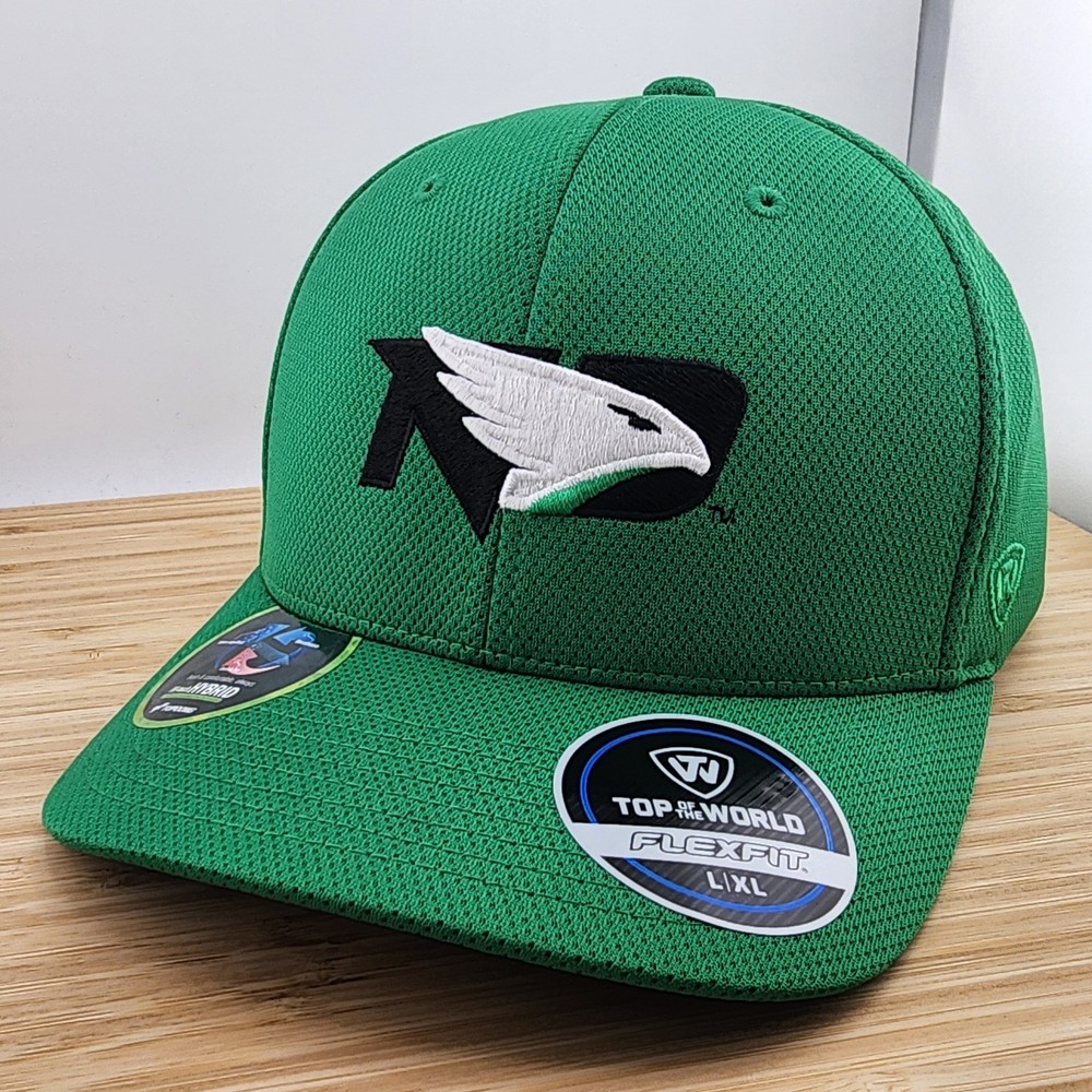 North Dakota Fighting Hawks Green Fitted Cap by Top of the World Size L/XL