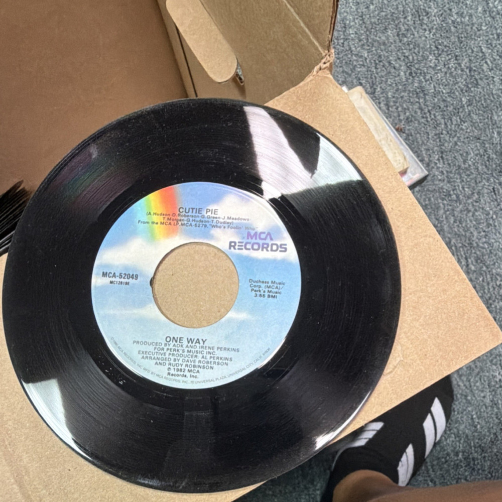 One Way Cutie Pie 1982 MCA Records 7