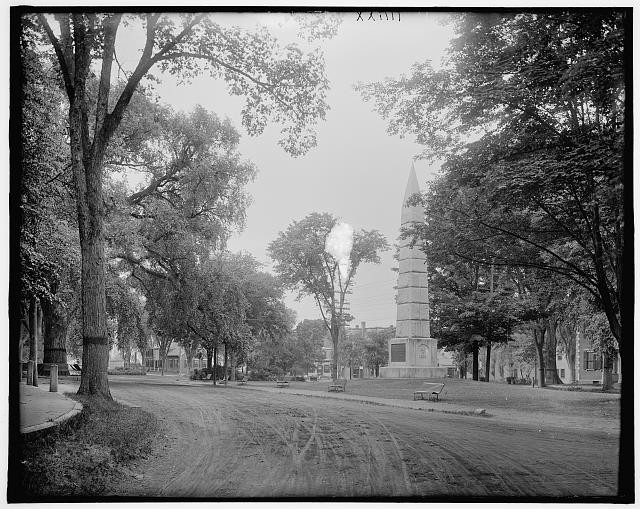 Photo:Monument Square, Concord, Mass.