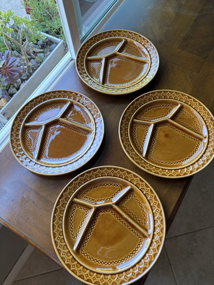 Vintage Sarreguemines Of France Majolica Divided 4 Section Fondue Plates Set/4