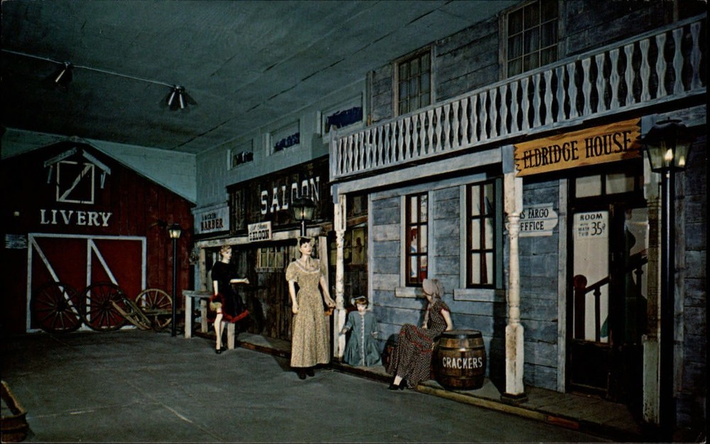 Dalton Museum Coffeyville Kansas ~ vintage postcard