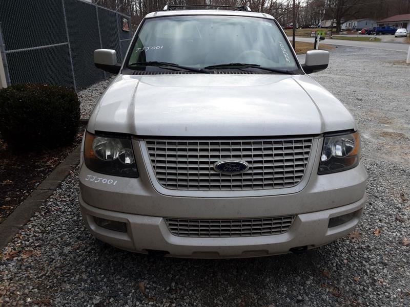 EXPEDITON 2006 Front Door Trim Panel 115389