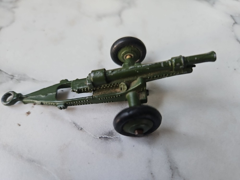 Dinky Toys  Artillery Gun