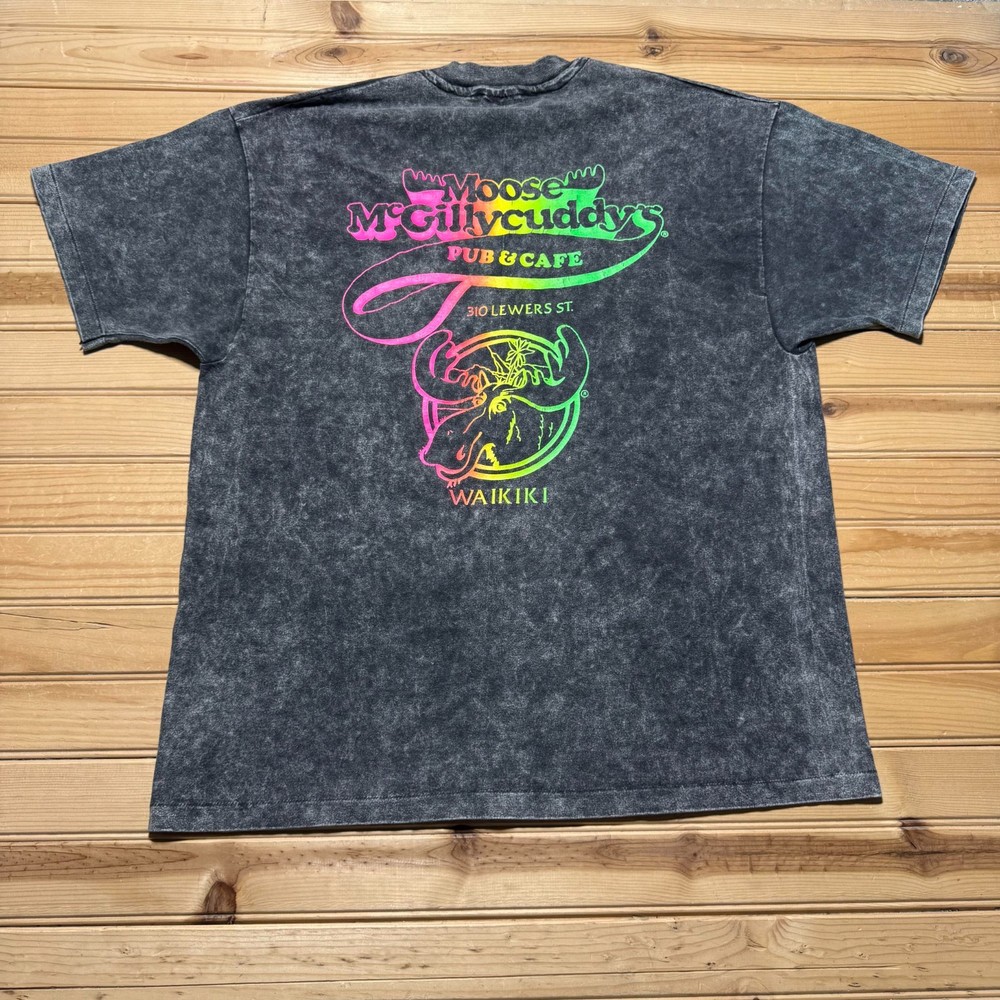 Vintage 90s Hanes Moose McGillycuddy's Pub & Cafe Waikiki Hawaii T-Shirt USA XL