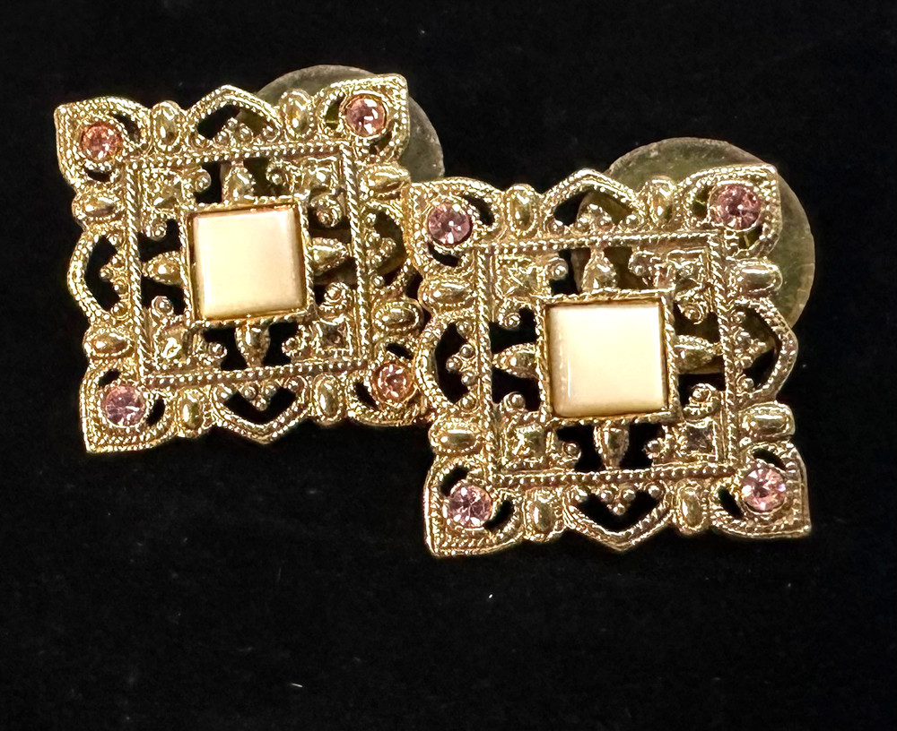 Signed Designer 1928 Vtg Costume Gold Tone Pierced Earrings Jewelry Lot I