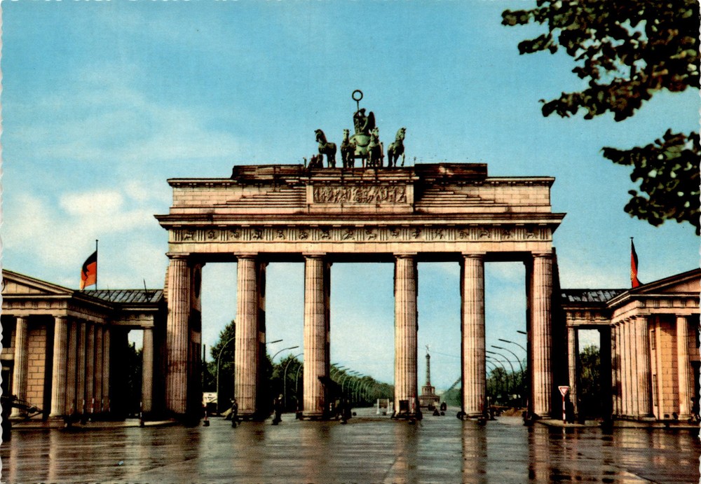 BERLIN, Brandenburger Tor, KRUGER, 921/3 Postcard