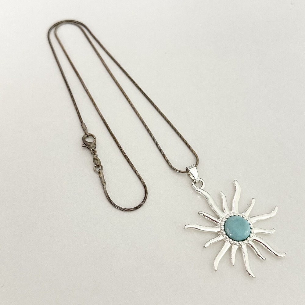 Vintage Silver Tone Blue Stone Star Sunburst Pendant Chain Necklace 18