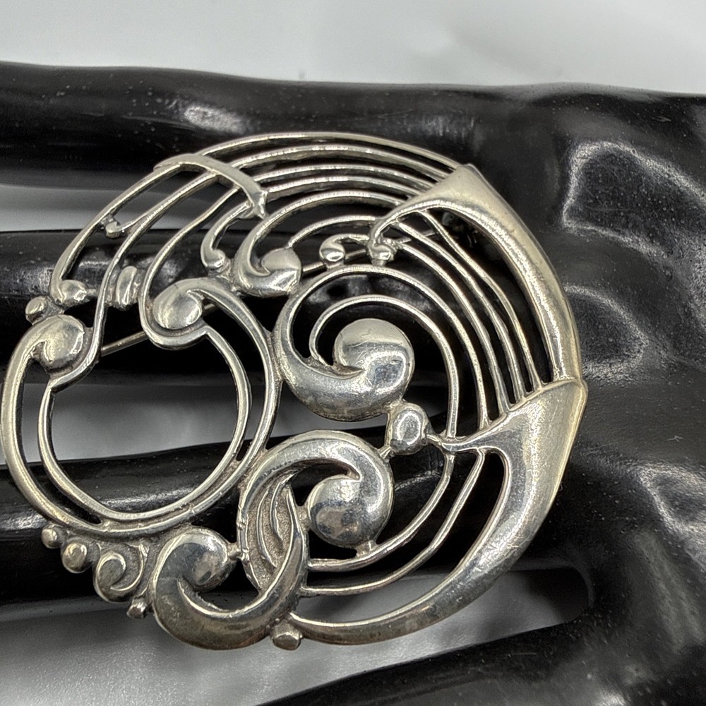 VTG 925 Sterling Silver Art Modern Brooch/Pin. 7.7 Grams.