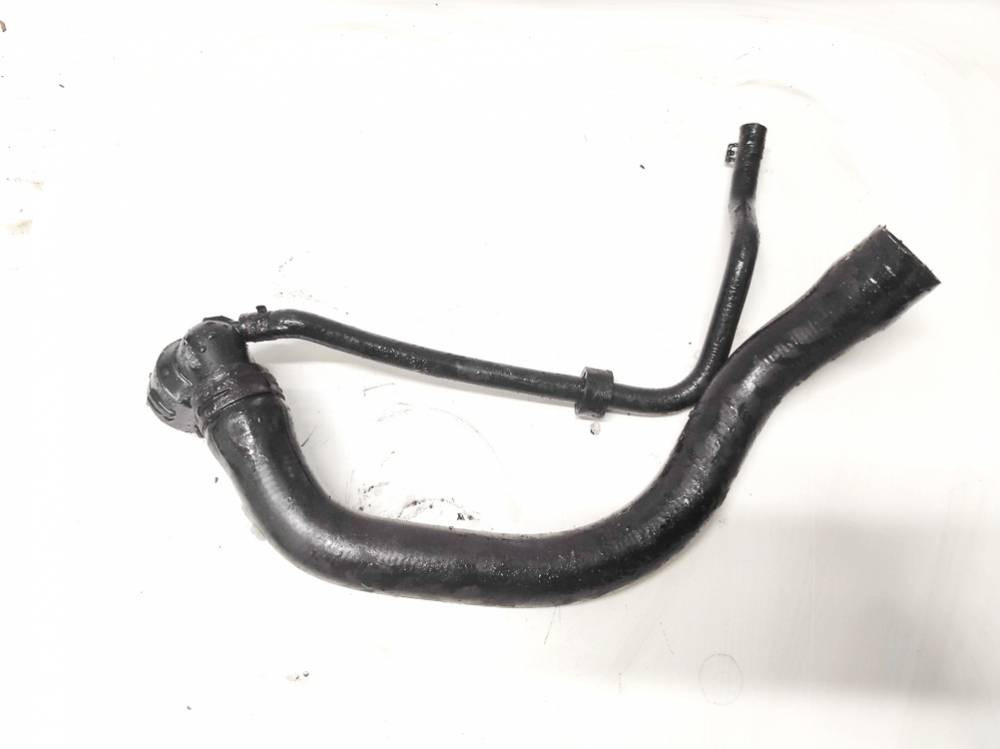 Volvo XC90 cooling water hose radiator replacement DE1831282-67  