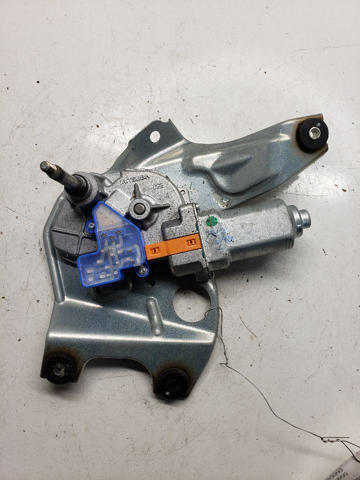 2010-2014 Subaru Legacy Rear Wiper Motor Replacement 1316177