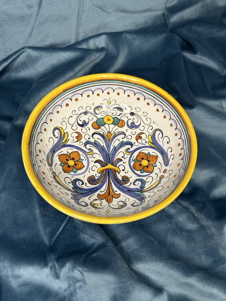 Hand-Painted Italian Majolica Bowl Grazia Deruta MA – 7” Floral Pattern