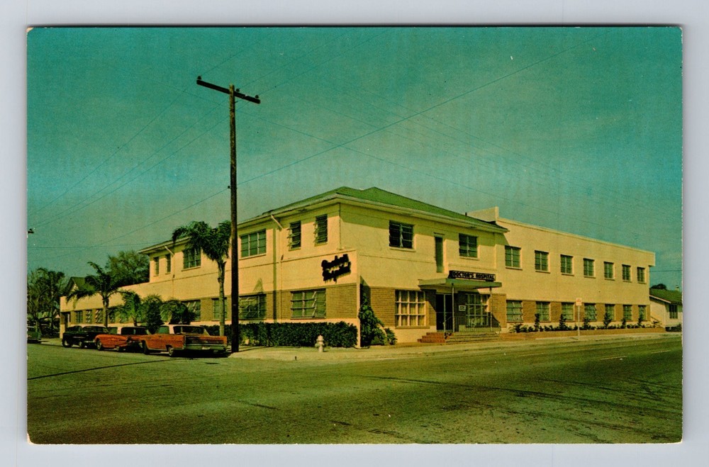 St Petersburg FL-Florida Doctors Hospital Vintage Postcard Standard Souvenir PC
