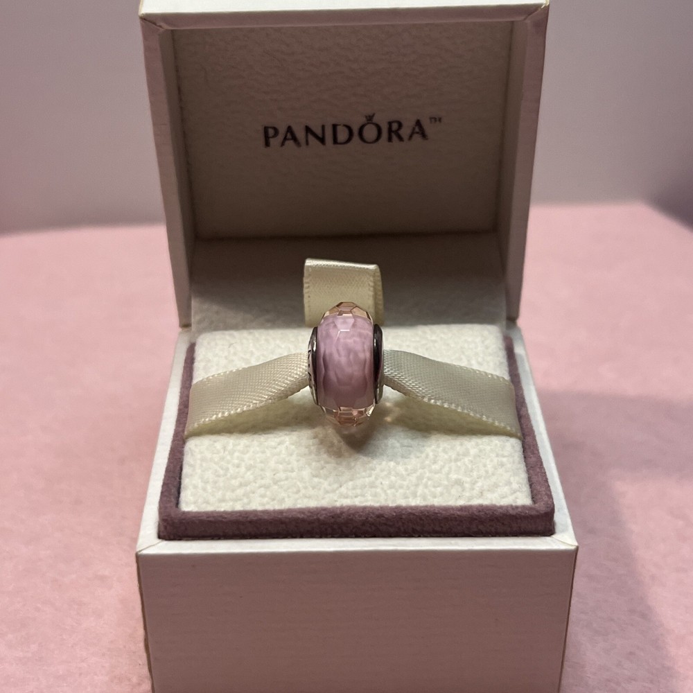 49mm New NWOT Authentic Retired Pandora Pink Murano Glass Bead #791068
