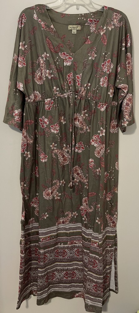 One World Womens Medium Green Floral 3/4 Sleeve Flowy Vneck Maxi Dress! A3086
