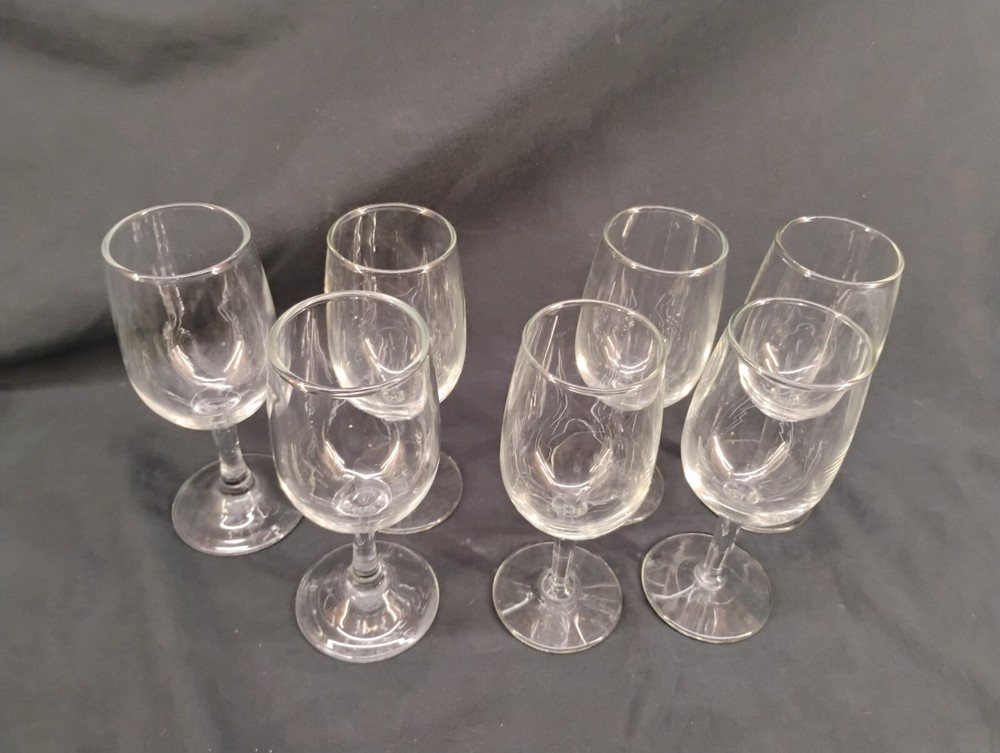 7 Cocktail Glasses Thin Clear