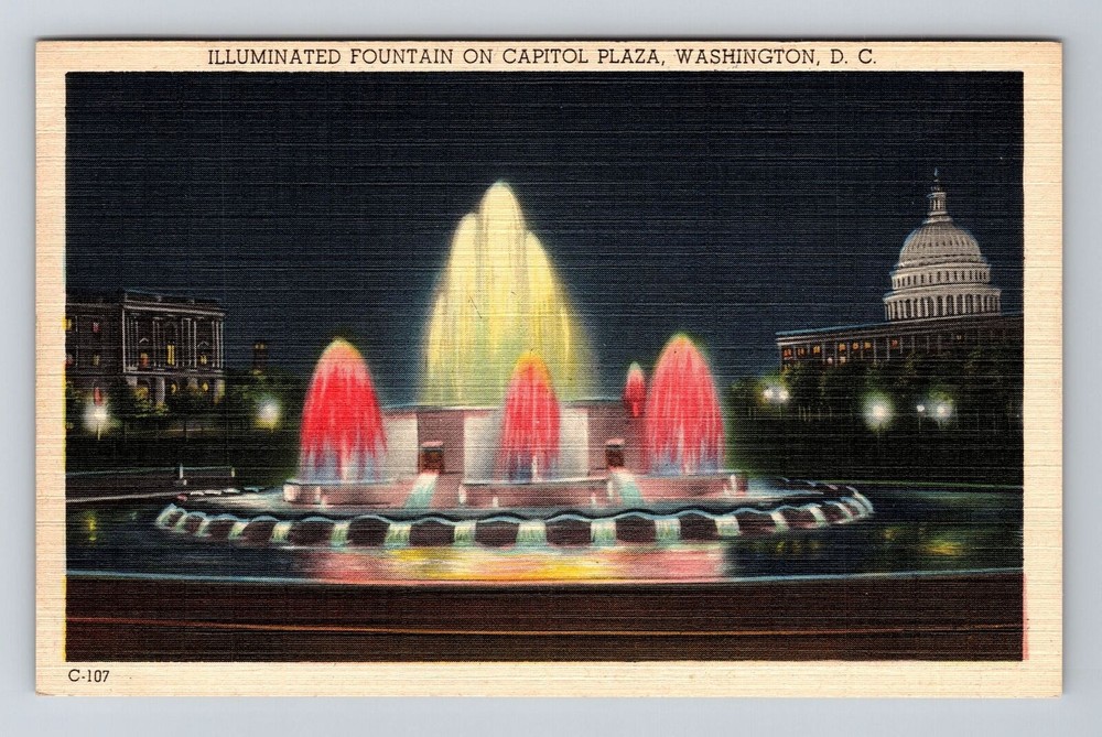Washington DC-Illuminated Fountain On Capitol Plaza, Vintage Postcard
