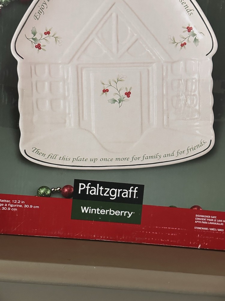 Pfaltzgraff Winterberry House-Shaped Giving Plate  New *Open Box
